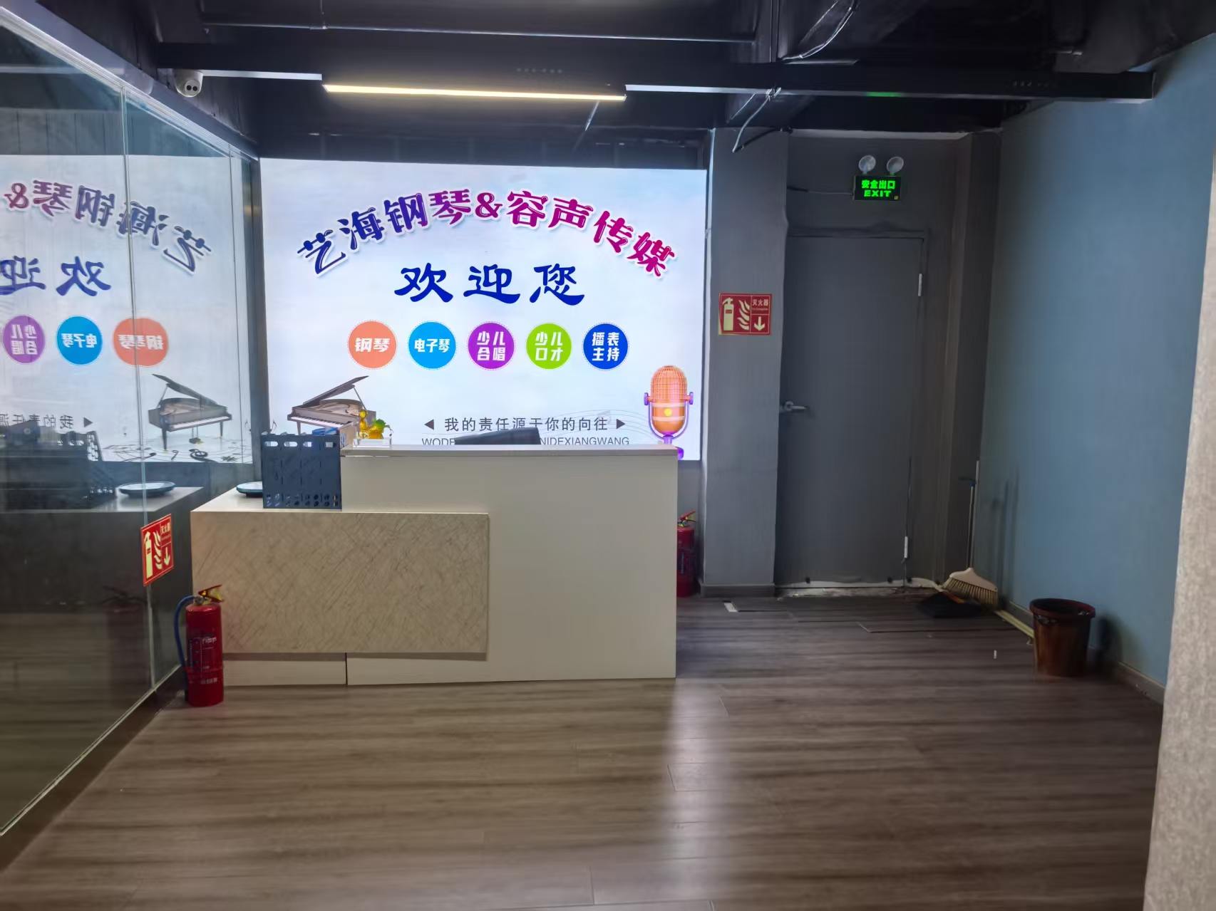 1781321872625335.jpg 校区环境 (4).jpg